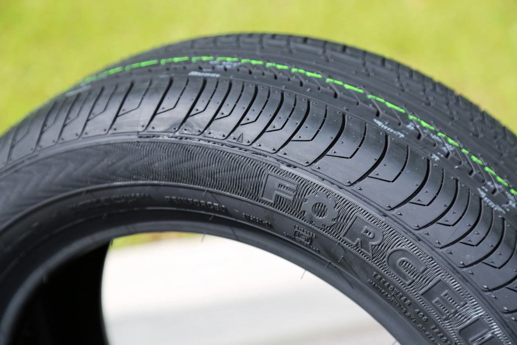 Set of 4 All Season Tires D279300