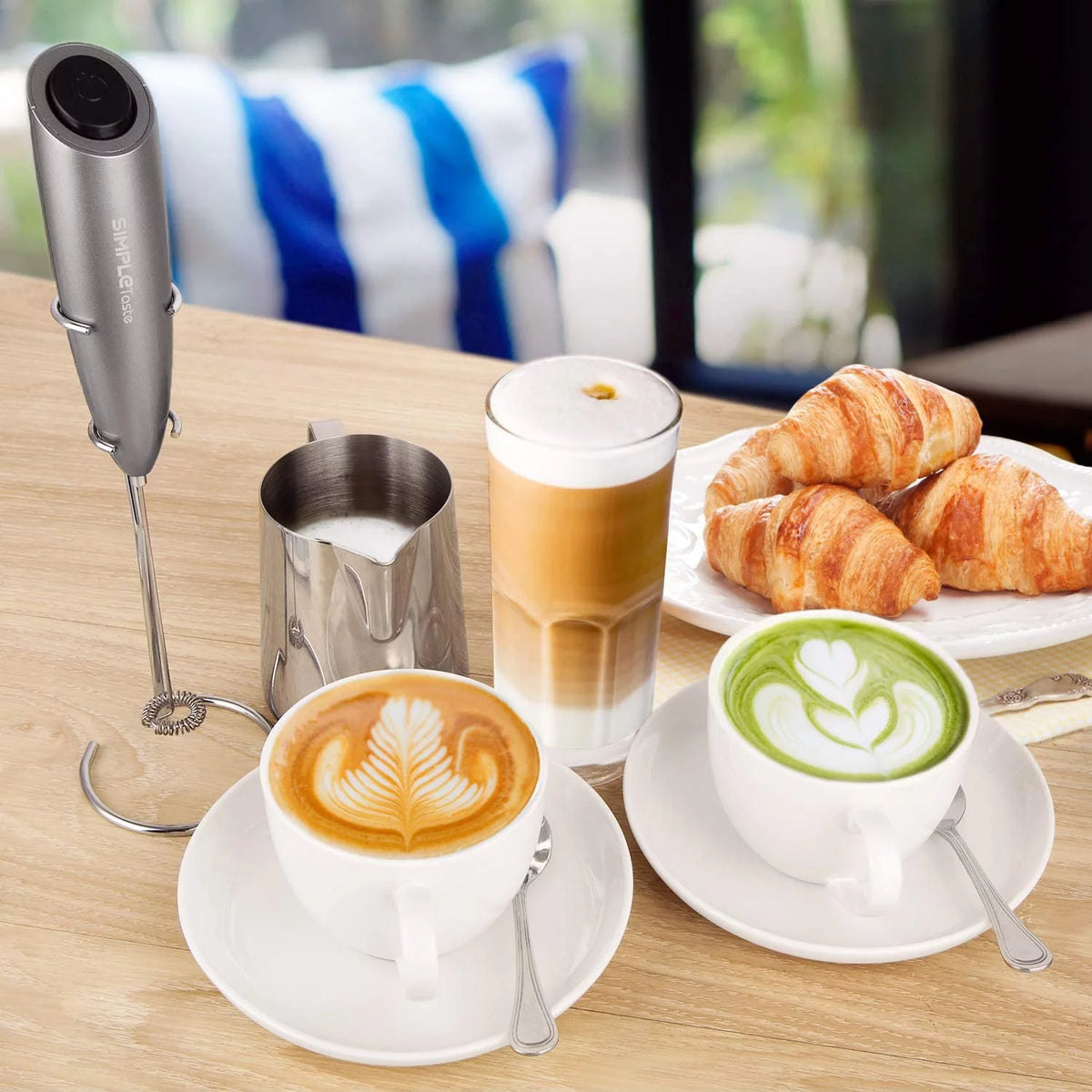 Handheld Battery Operated Milk Frother with Stainless Steel Whisk and Stand Y593225