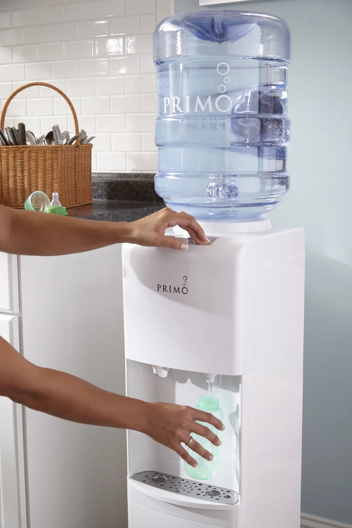 White Top Loading Hot/Cold Water Dispenser G588131