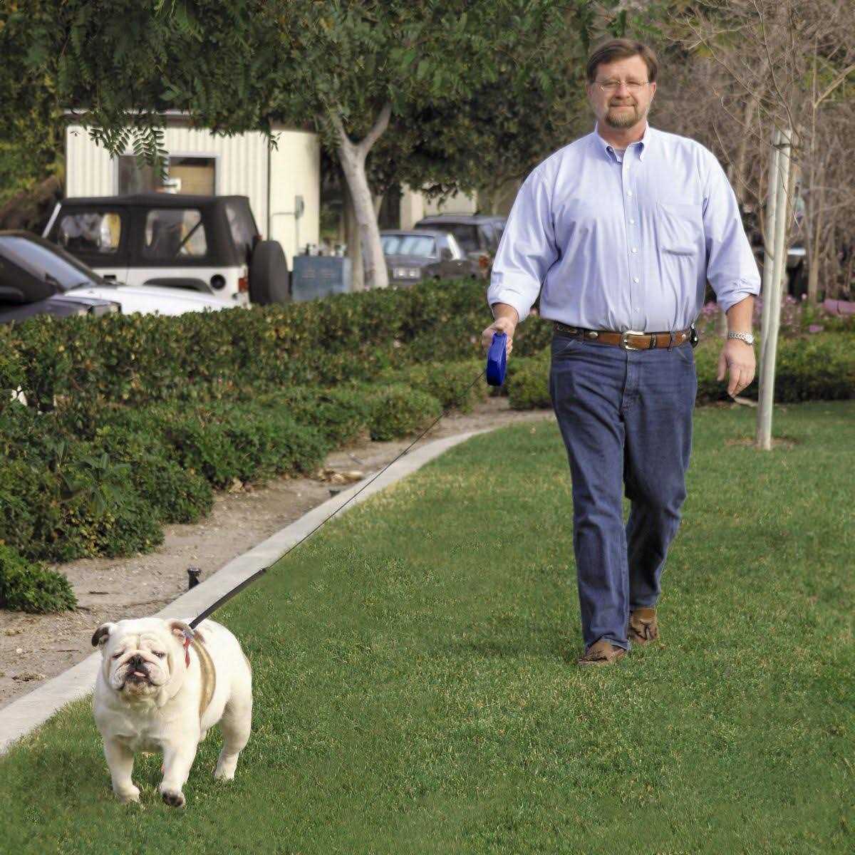 24 ft. Retractable Dog Leash H469