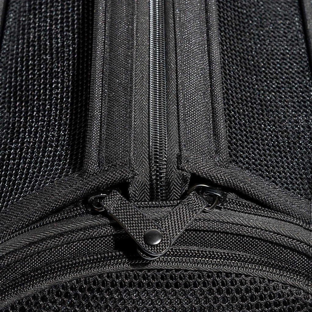 Travel Carrier W9463