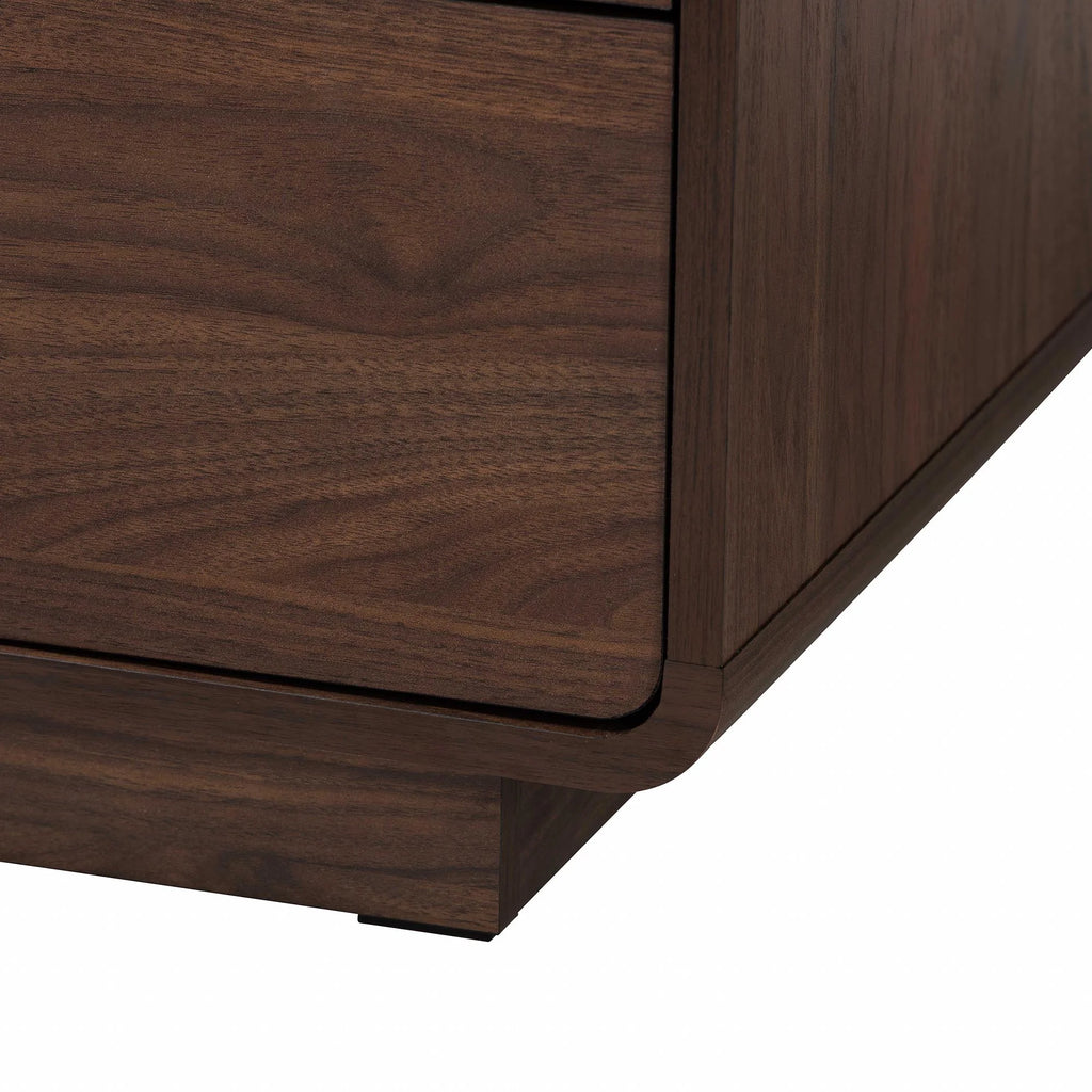 5 Drawer Walnut Brown Chest Y660