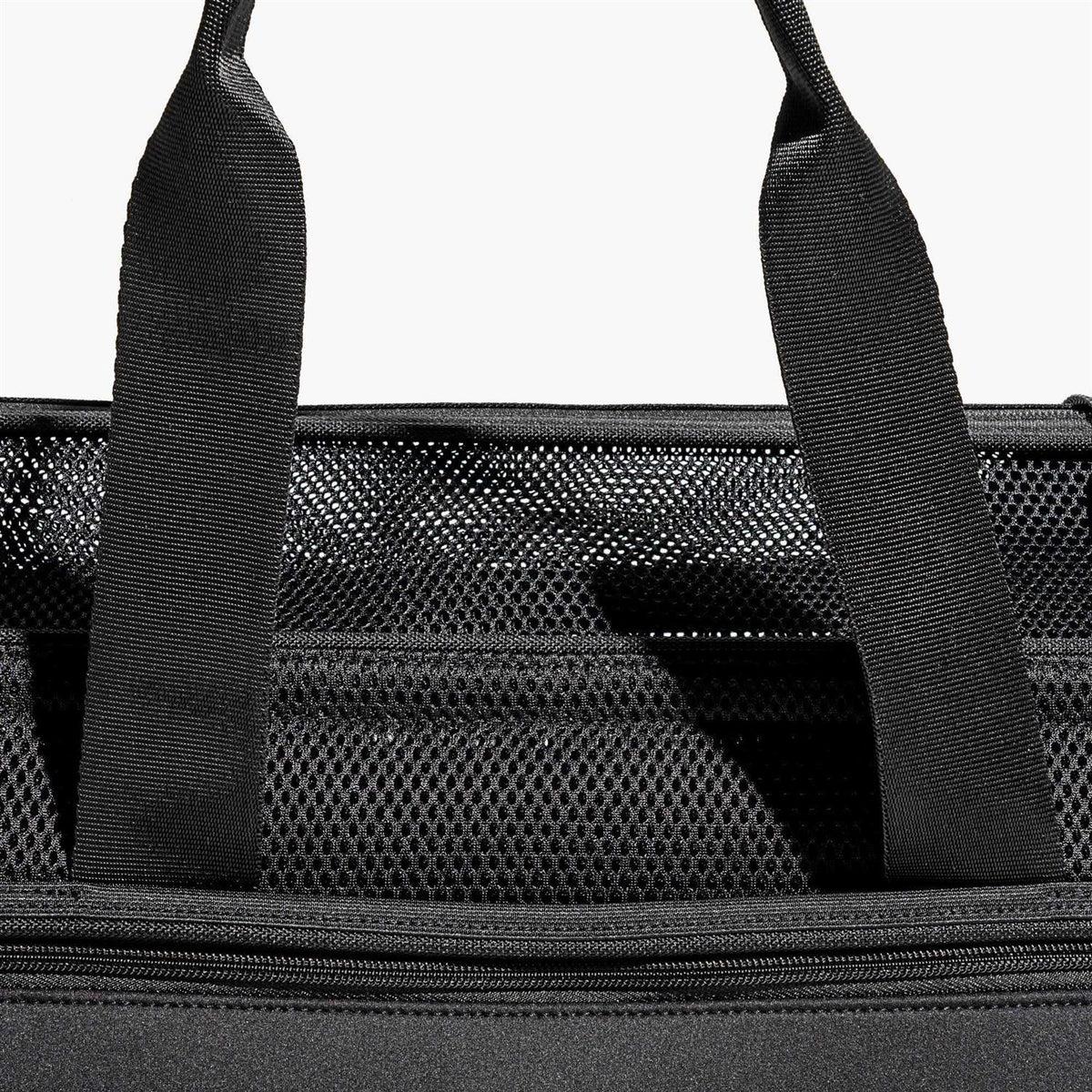 Travel Carrier W9463