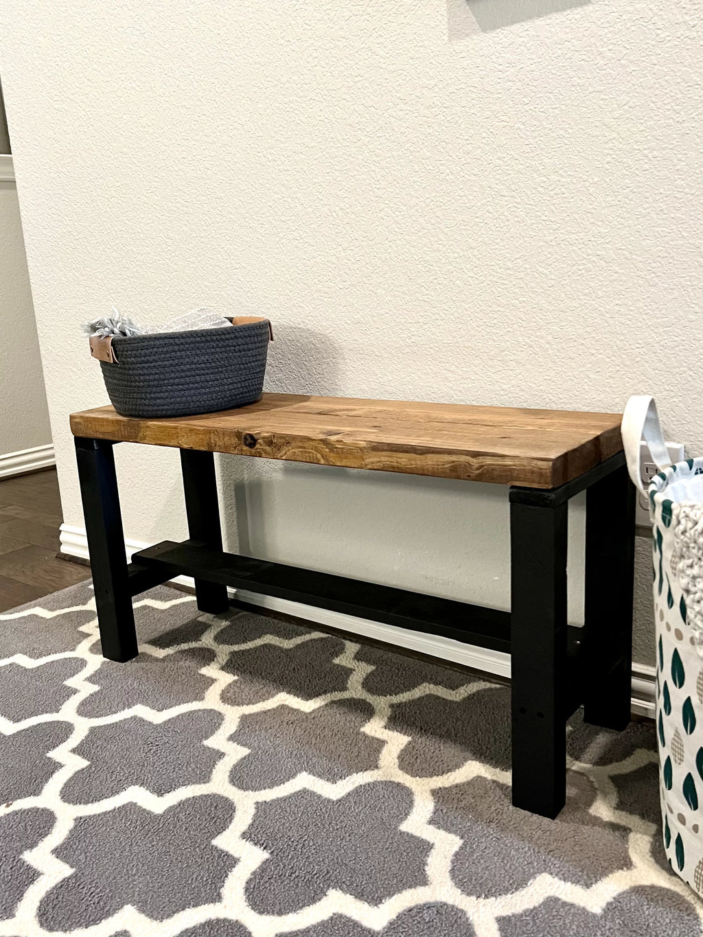 Two Tone Solid Pine Wood Entryway Accent Bench W786514