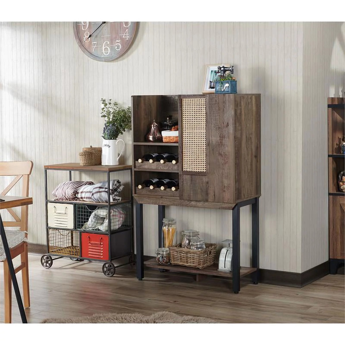 Wood 8-Bottle Wine Cabinet X676